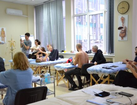 Інструментальна мобілізація м’яких тканин Школа «Реабілітолог» 9759