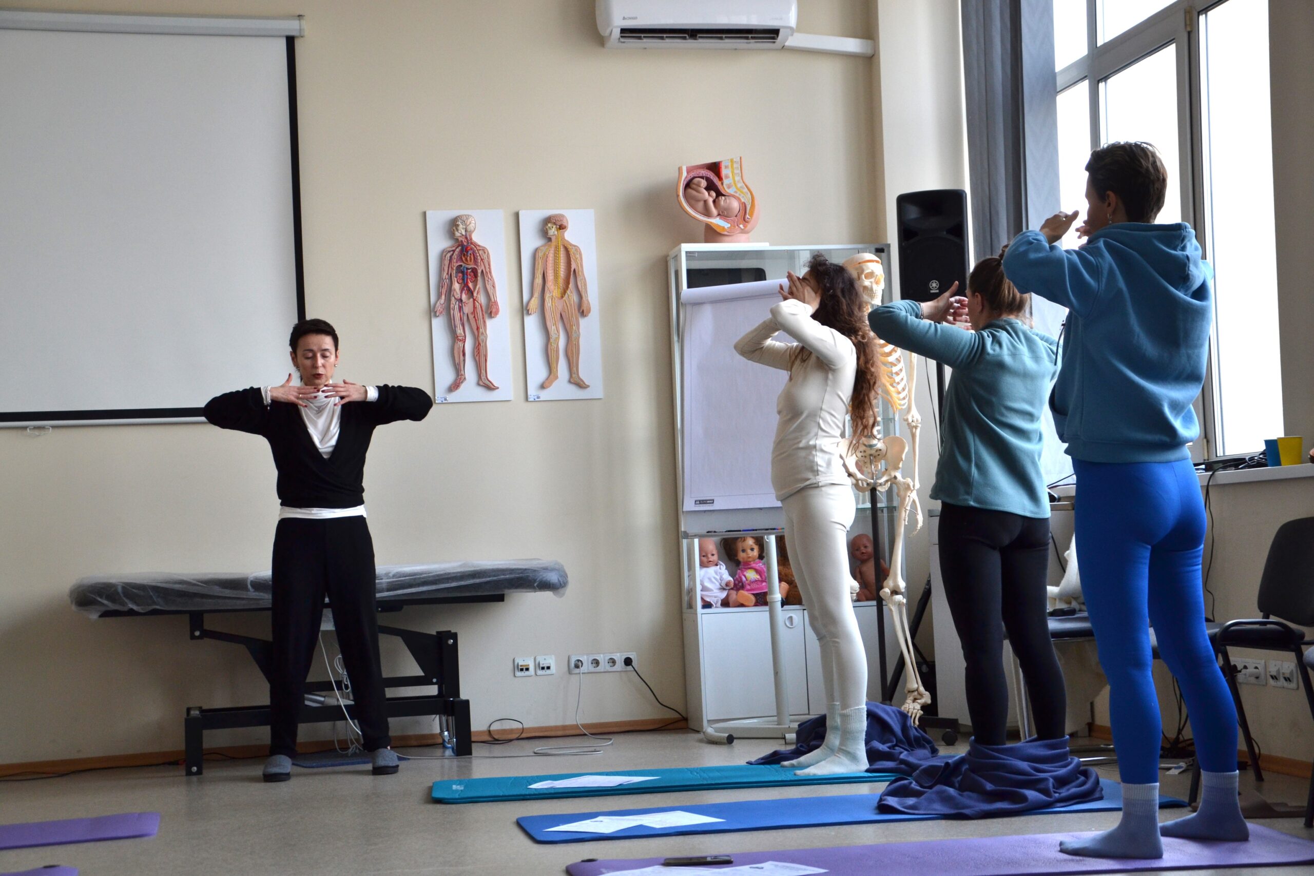 Базовий курс цигуну та допоміжні техніки йоги для фізичного і енергетичного відновлення організму Школа «Реабілітолог» 30567