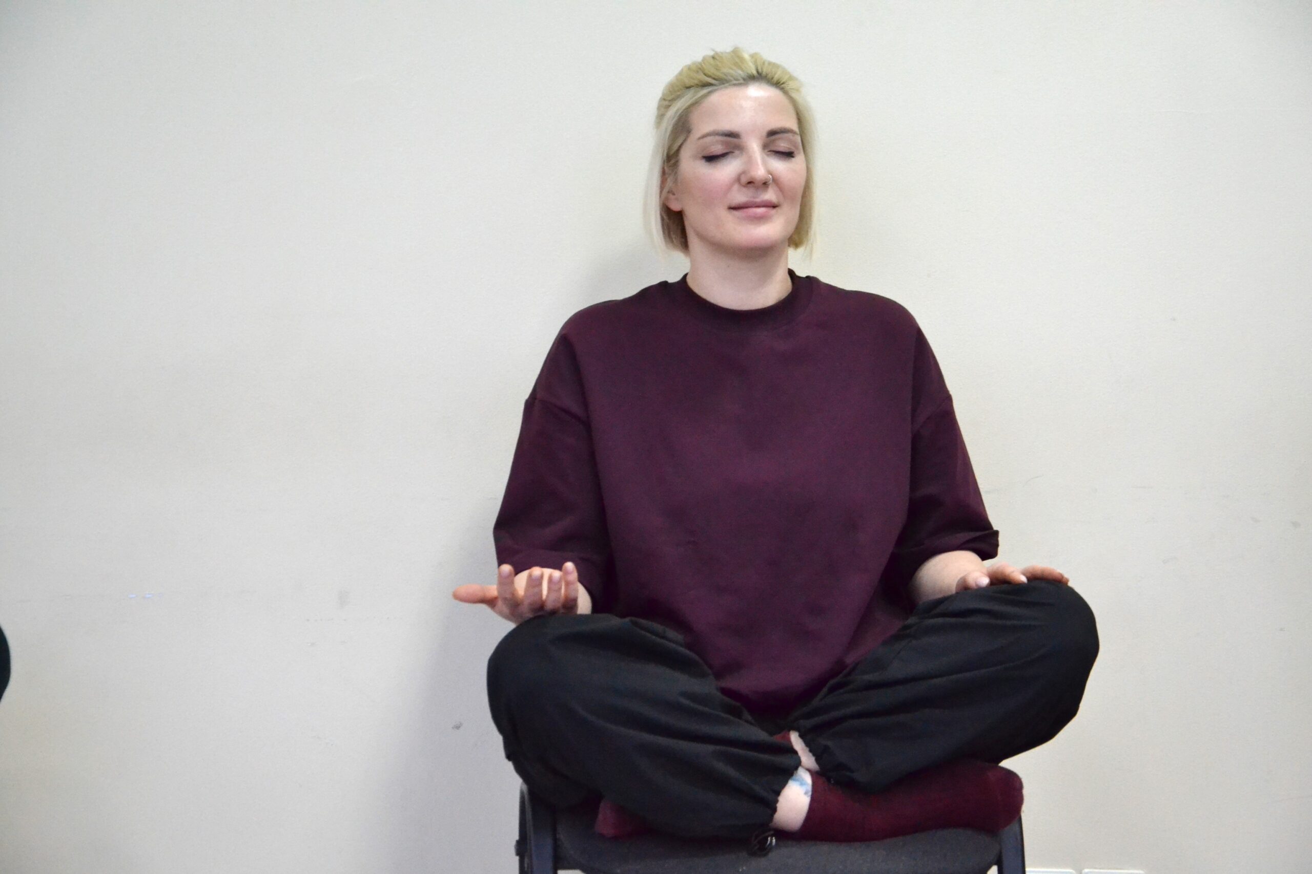 Базовий курс цигуну та допоміжні техніки йоги для фізичного і енергетичного відновлення організму Школа «Реабілітолог» 30563