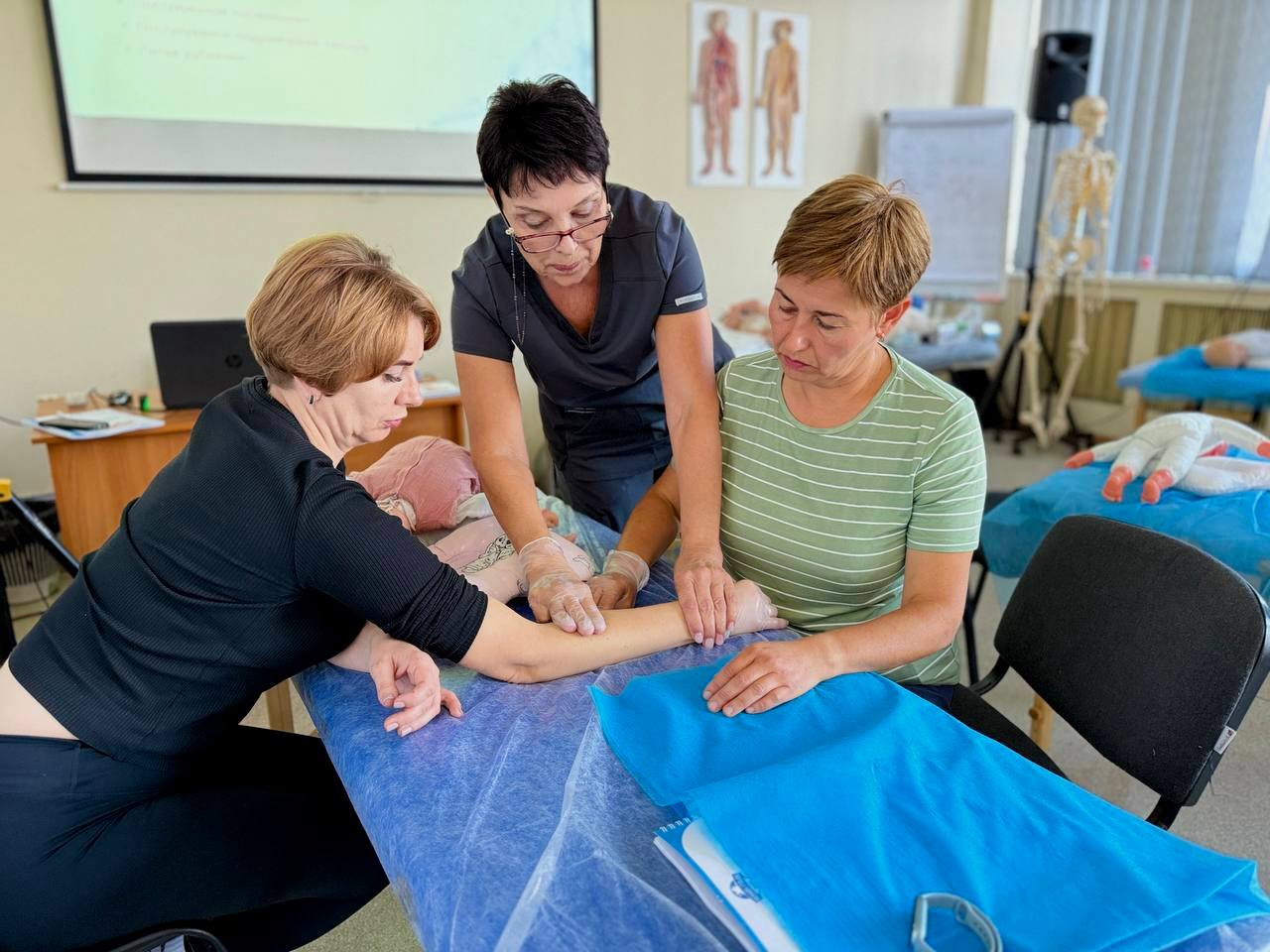 Массаж с основами физической терапии для детей в возрасте от 0 до 3 лет Школа «Реабилитолог» 36930